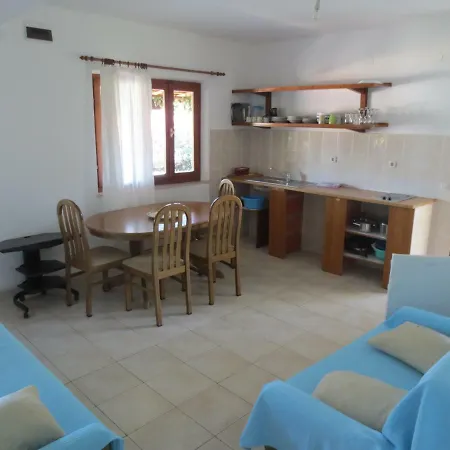 דירה Charming Few Steps From Beach